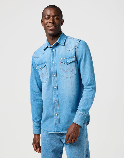 Wrangler Men's Western Shirt In Mid Light Wash